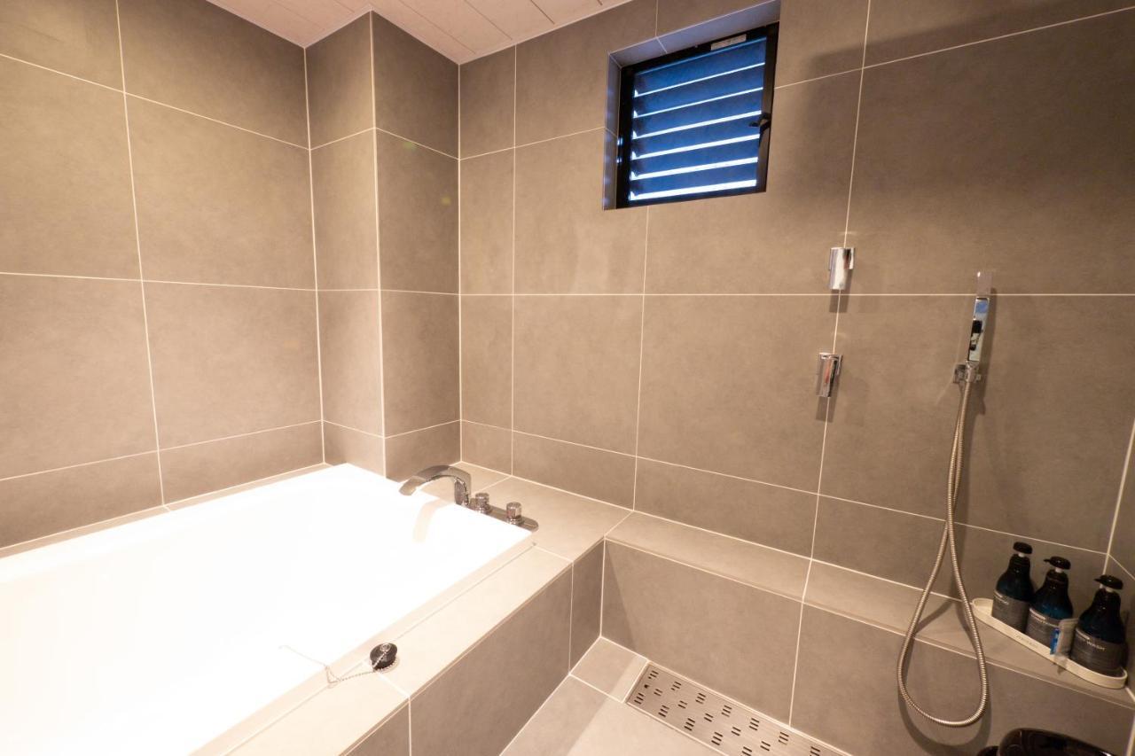 Hotel Rplus日高 (Adults Only) Hidaka  المظهر الخارجي الصورة