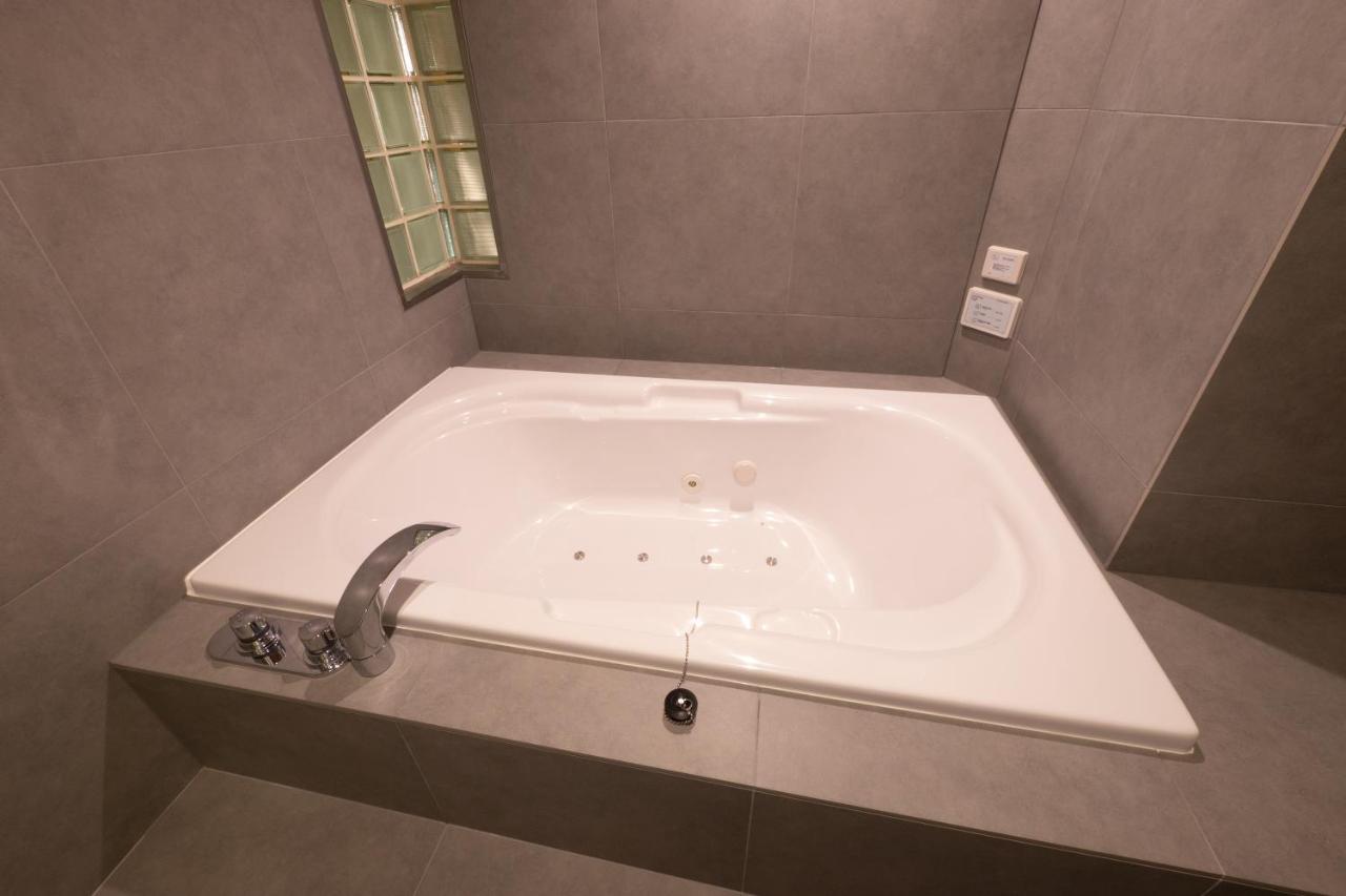 Hotel Rplus日高 (Adults Only) Hidaka  المظهر الخارجي الصورة