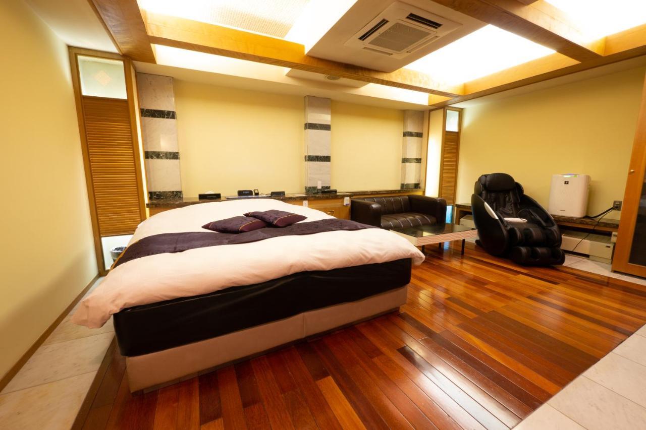 Hotel Rplus日高 (Adults Only) Hidaka  المظهر الخارجي الصورة